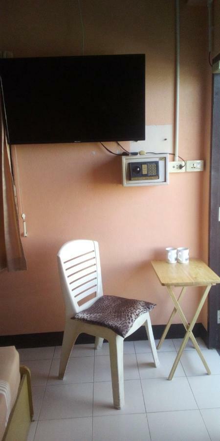 M & A Guesthouse Хуахін Екстер'єр фото